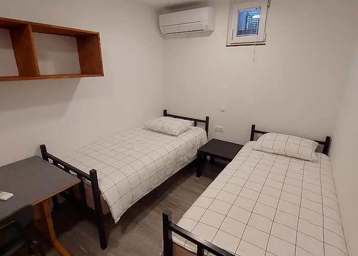 Rookos Rooms